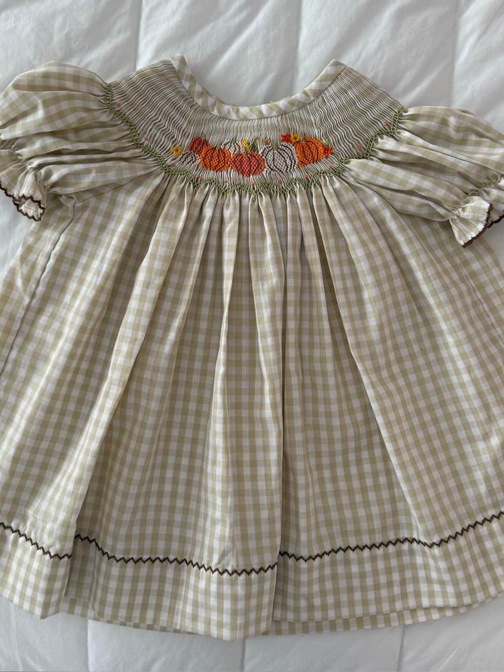 Southern Smocked Company Pumpkin Gingham Smocked Dress in Beige & White Like New